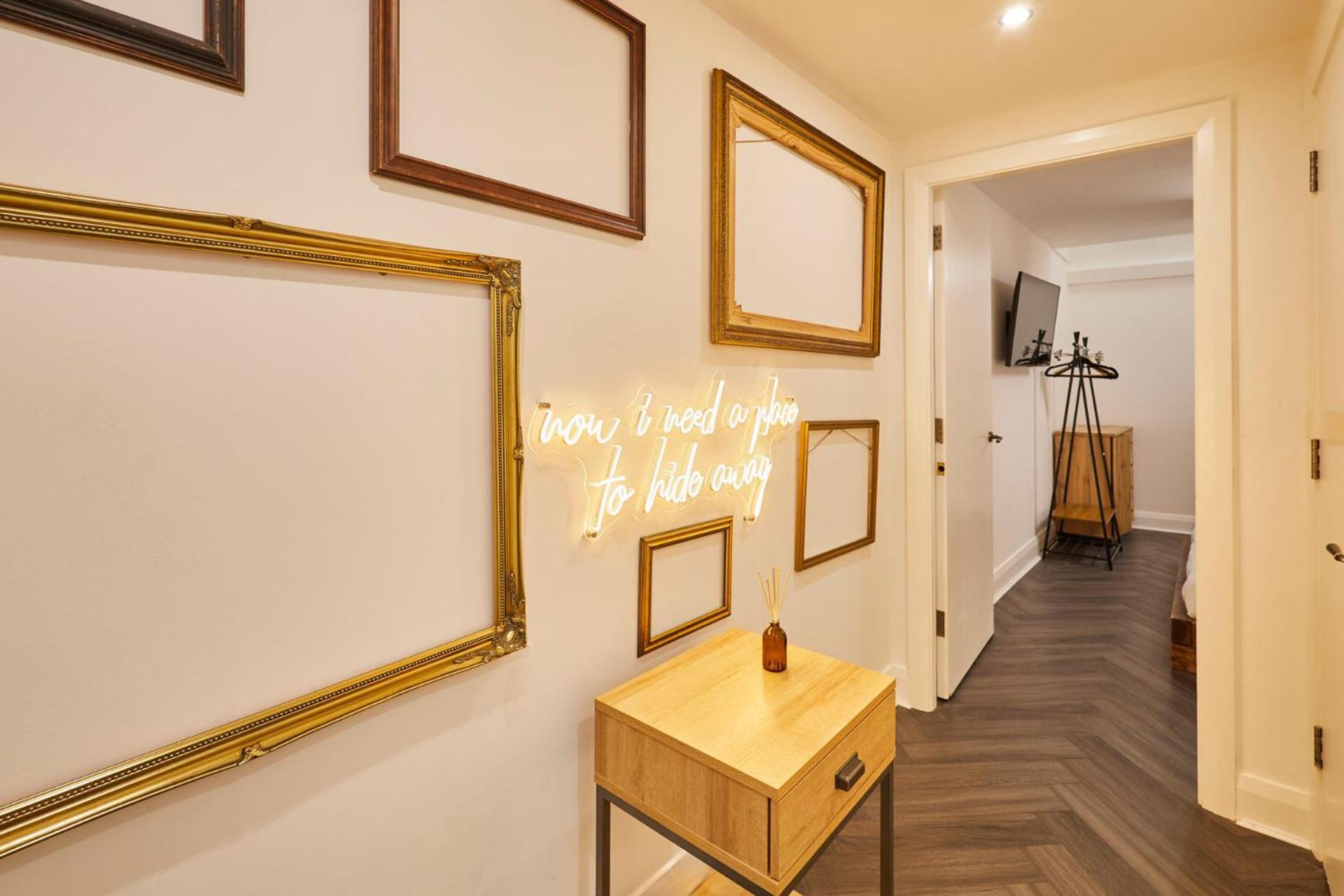 Host & Stay - Queen Square Hideaway ลิเวอร์พูล ภายนอก รูปภาพ